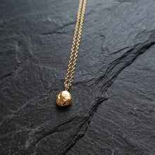SMALL NUGGET ON CHAIN