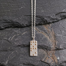 LOVE IS BLIND WITH ROLÒ CHAIN