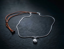 SMALL NUGGET ON SNAKE CHAIN