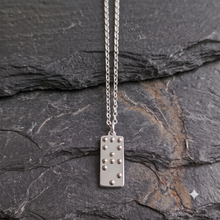 LOVE IS BLIND WITH ROLÒ CHAIN